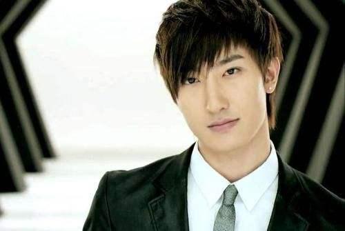 周觅"脑残"事件是怎么回事?