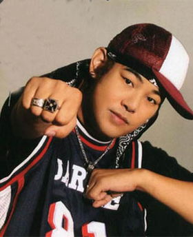 罗百吉吹喇叭歌词罗百吉吹喇叭mp3