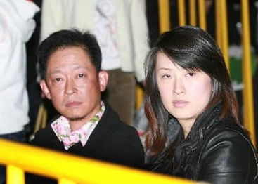 王志文妻子(王志文妻子陈坚红简历)_竞价网