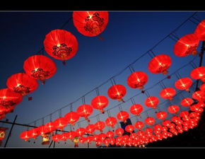 张灯结彩的意思张灯结彩的意思解释