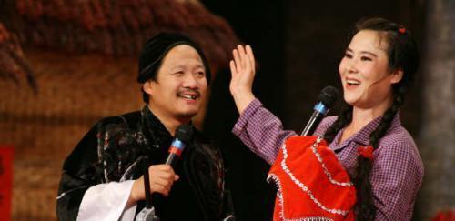 王小华,本名王秀杰,1970年出生,是吉林桦甸人,二人转演员 ,是赵本山