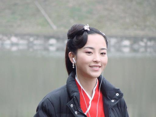 龙飞相公里的血精灵谢元真和择天记里的吴倩你们觉得像不像.