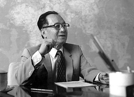 儿子刘会远,刘历远 小女儿刘燕远 女婿为现任国家卫生部党组书记,副