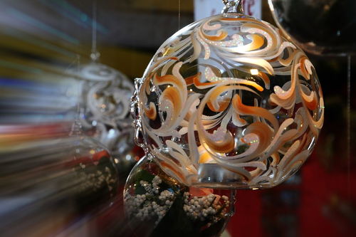 "半世琉璃"是什么意思?