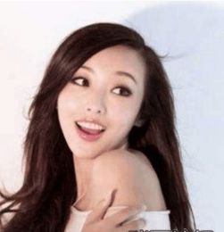 眼波重叠三白眼: 其眼甚有特色,上眼线有几条或以上,眼珠较大