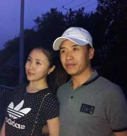 他被赵本山开除,转投潘长江后被重用,关小平如今