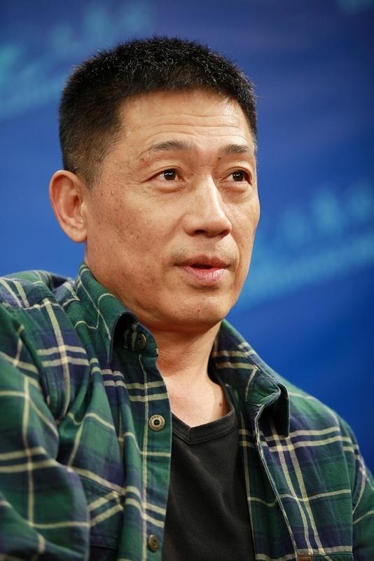 3月.7日武汉教育台的档案节目主持人石凉多大年龄?93