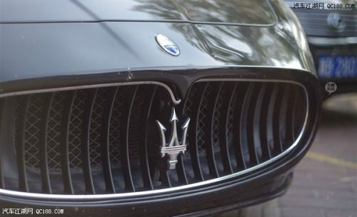 公司总部现设于摩德纳(modena),品牌的标志为一支三叉戟