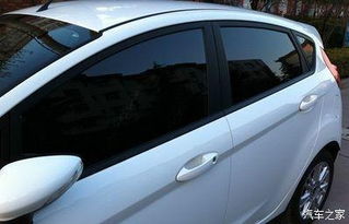 一般车型应用一般的车膜给4个车窗玻璃贴膜价格一般也就几百元钱.