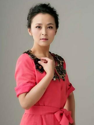 何音黄志忠为什么离婚 何音再婚丈夫是谁儿子近照曝光