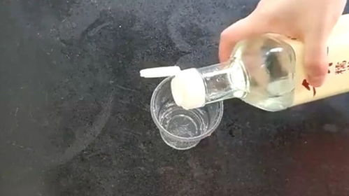 冰箱如何去除严重的异味?