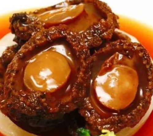 红烧鲍鱼的制作过程。