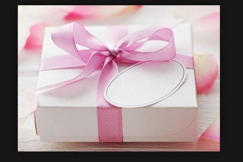 收到女朋友礼物很感动的句子有哪些?