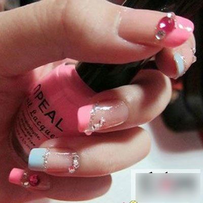 经常做指甲会对身体有哪些危害?