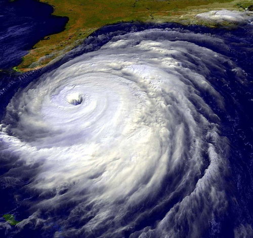 包括南中国海和东中国海称作台风;而在大西洋或北太平洋东部的热带