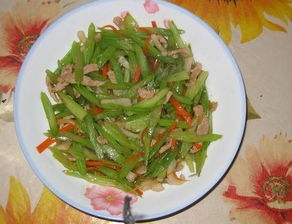 芹菜肉丝做法