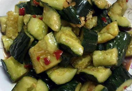 刀拍凉拌黄瓜怎么做