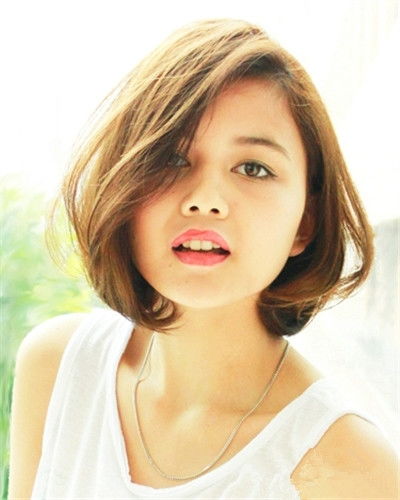 方脸的女孩子都适合哪些发型?