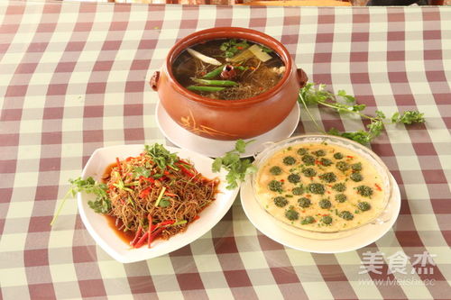 三七根炖鸡的做法