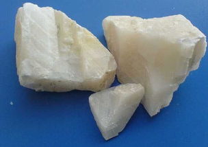 其次是模型石膏,此外,还有高强度石膏,无水石膏水泥和地板石膏