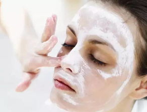 如何去黑头收缩毛孔简单小方法