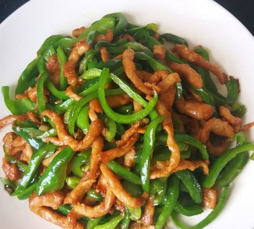 青椒肉丝怎么炒好吃,青椒炒肉丝下饭_竞价网