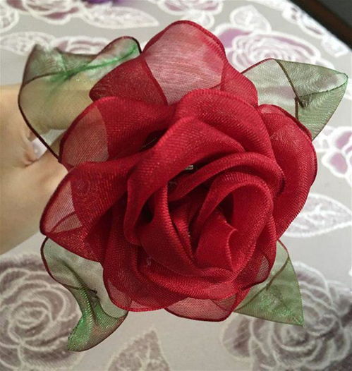 怎么使用丝带制作玫瑰花苞视频手工制作丝带玫瑰花苞
