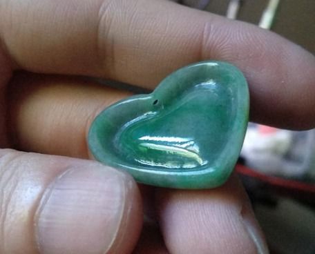 翡翠上蜡和浸蜡的区别图片