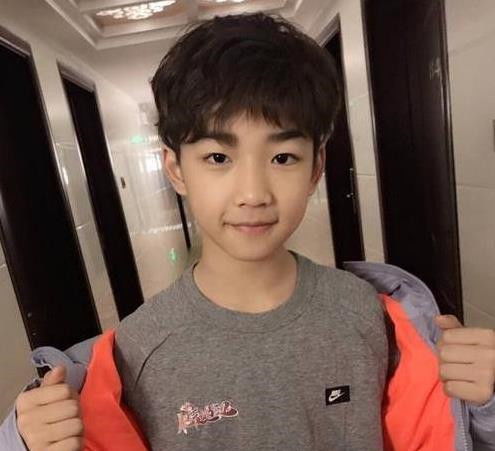 肥龙过江里面女演员叫什么