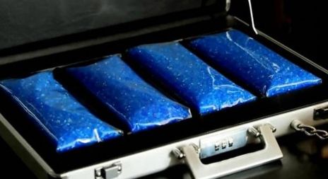 cph4为电影《超体》中的一种蓝色晶体粉末状物质,电影中的解释是,孕妇