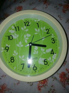 六点半闹钟怎么调调闹钟要旋转闹铃按钮,白色的指针就会转动,这时需要