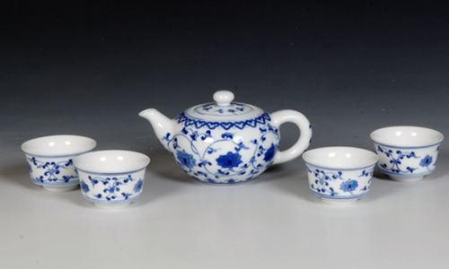 青花瓷茶具多少钱一套