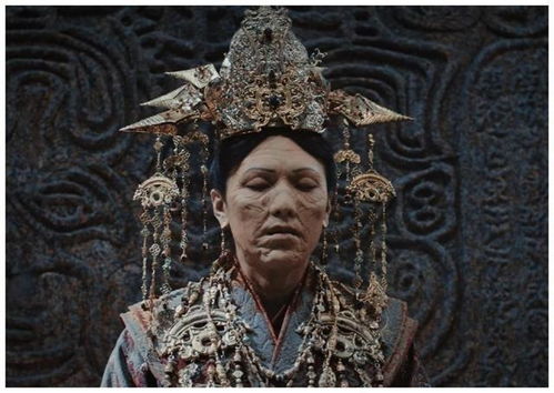 盗墓笔记:吴邪看到的女人是陈文锦,为什么她会变成西王母的容貌?